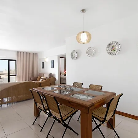 Apartment Tropicana